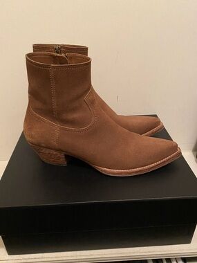 Saint Laurent Lukas Boots